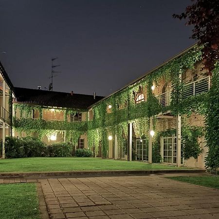 B&B Morindino Design Милано Екстериор снимка